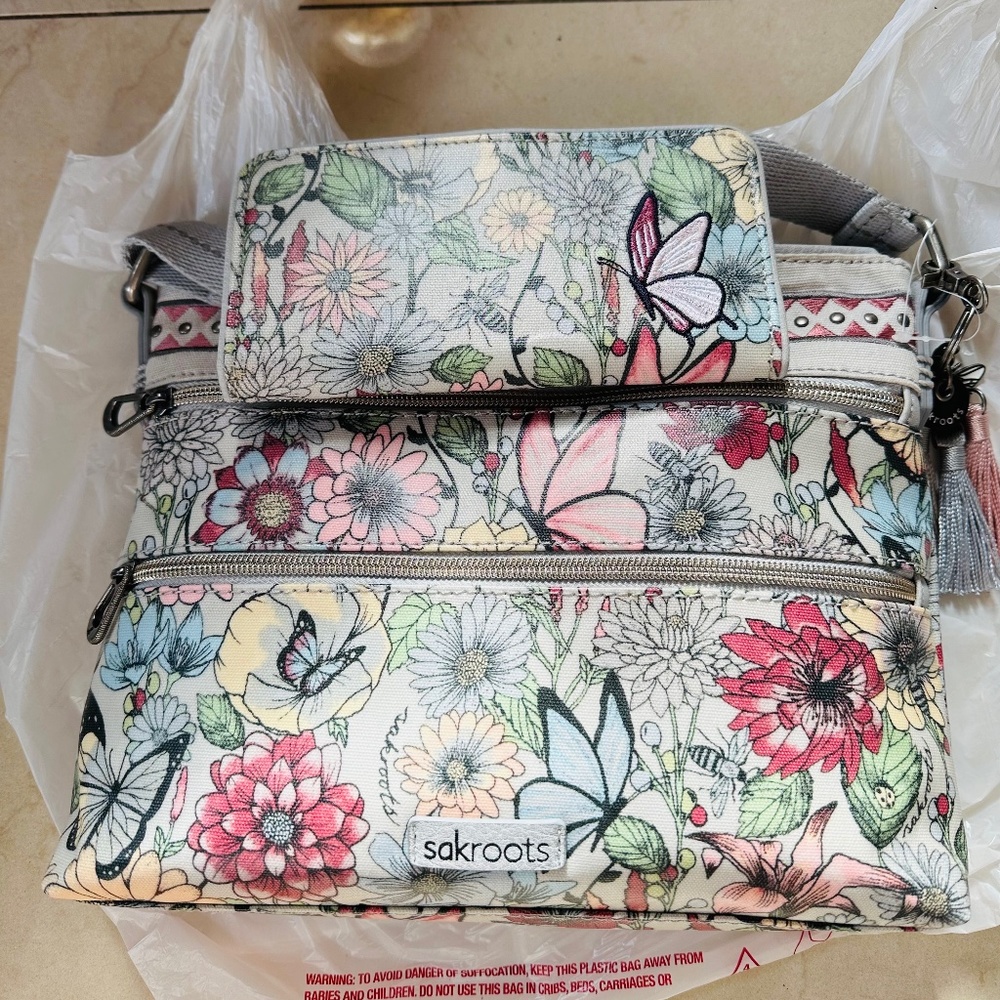 NWT Sakroots crossbody set